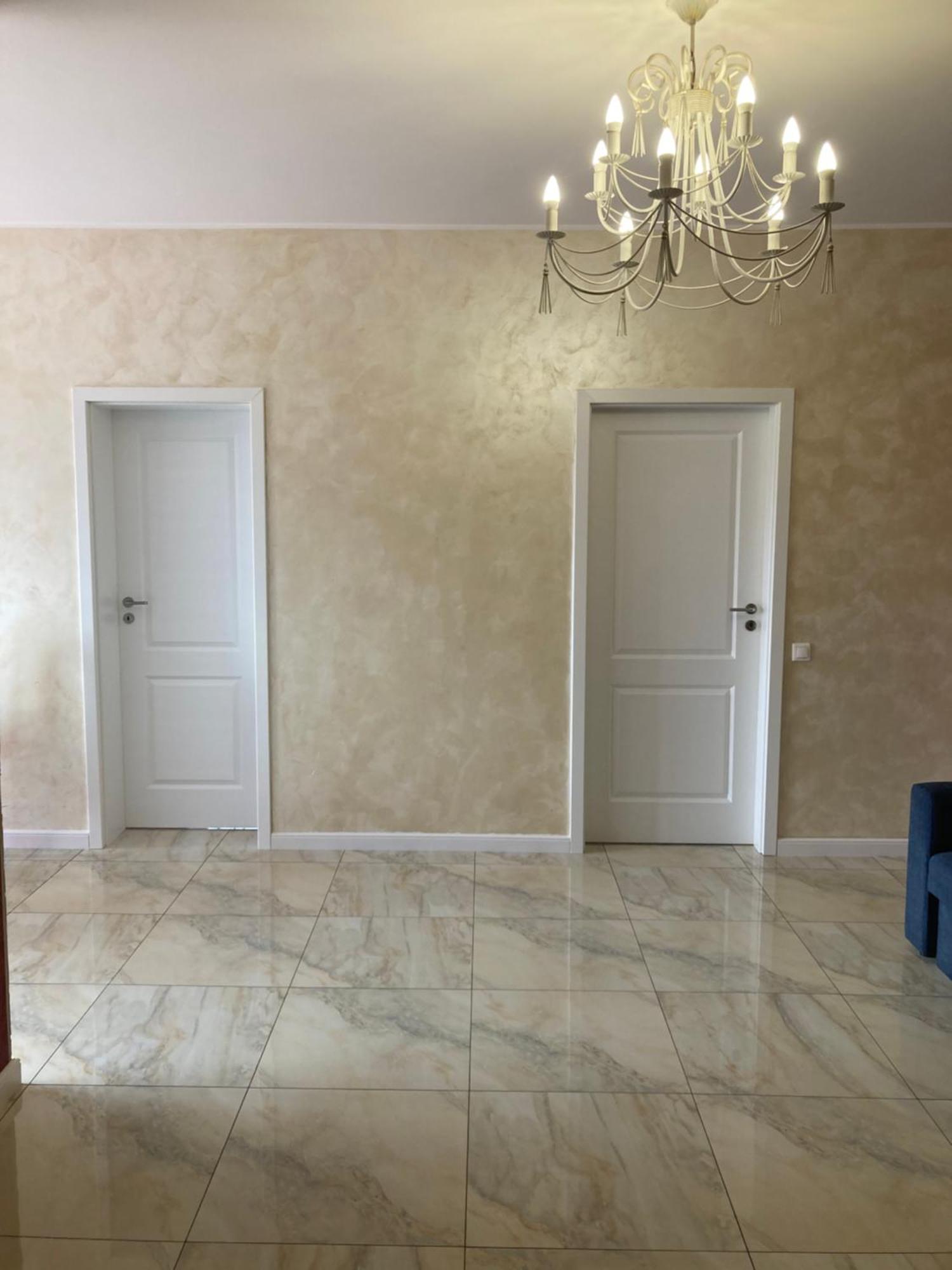 Bhoeme Apartament Oradea Eksteriør bilde