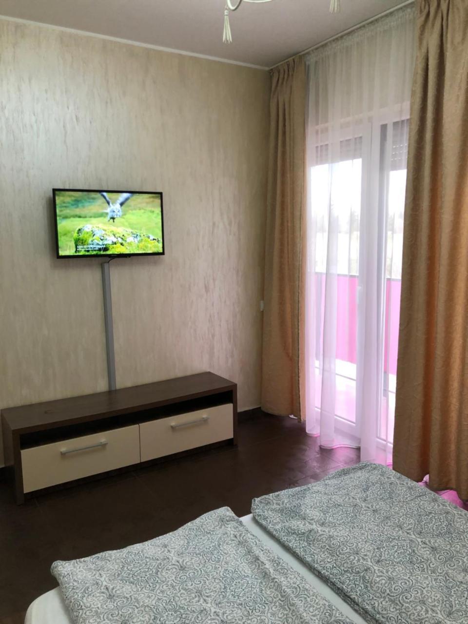 Bhoeme Apartament Oradea Eksteriør bilde